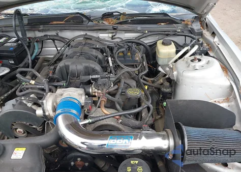 2005 Ford Mustang V6 Deluxe/V6 Premium from USA, damaged, VIN 1ZVFT80N655144994